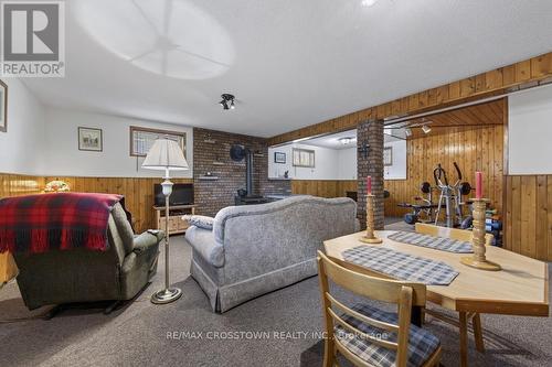 Family room - 50 Withall Grove, Tiny, ON - Indoor