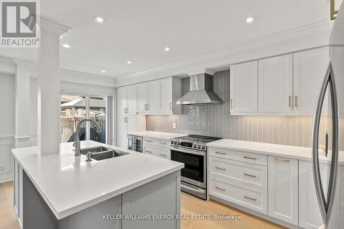 33 Tabaret Crescent, Oshawa (Windfields), ON - Indoor Photo Showing Kitchen With Double Sink With Upgraded Kitchen