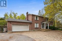 3162 WOODROFFE AVENUE Ottawa, ON K2J 4G4