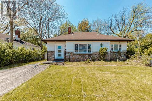 37 WARWICK ROAD  Hamilton, ON L8E 1Y5