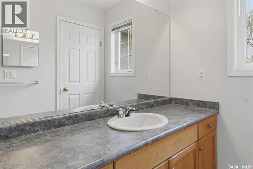 31 425 Bayfield Crescent, Saskatoon, SK - Indoor Photo Showing Bathroom