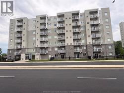 1675 BANWELL Unit# 502 Windsor, ON N8P 1M9