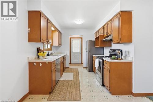 17 Richardson Drive, Port Dover, ON - Indoor Photo Showing Kitchen