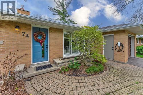 74 Leaside Place, Waterloo, ON 