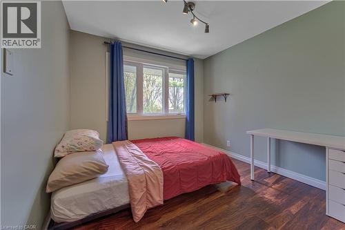 74 Leaside Place, Waterloo, ON 