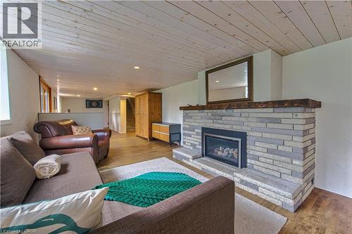 74 Leaside Place, Waterloo, ON 
