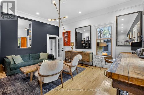309 Cromwell Street, London East (East B), ON - Indoor Photo Showing Living Room