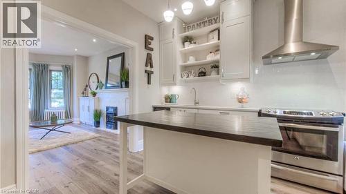 133 Markland Street, Hamilton, ON - Indoor Photo Showing Kitchen With Upgraded Kitchen