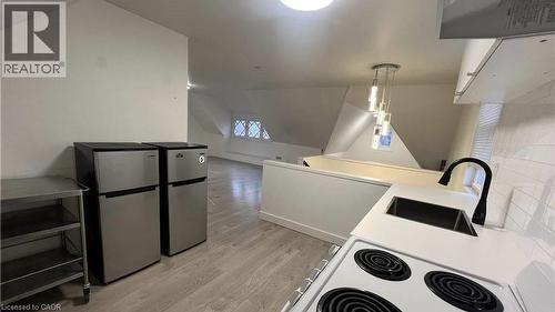 49 Fairleigh Avenue S, Hamilton, ON - Indoor