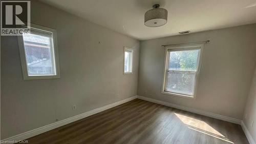 49 Fairleigh Avenue S, Hamilton, ON - Indoor Photo Showing Other Room