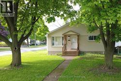755 TALFOURD STREET Sarnia, ON N7T 1S1