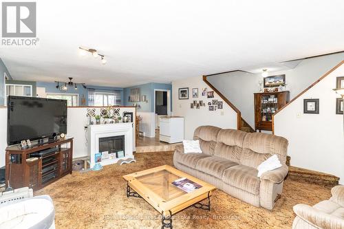 Electric Fireplace - 555 Wagner Street, Gravenhurst (Muskoka (S)), ON - Indoor Photo Showing Living Room With Fireplace