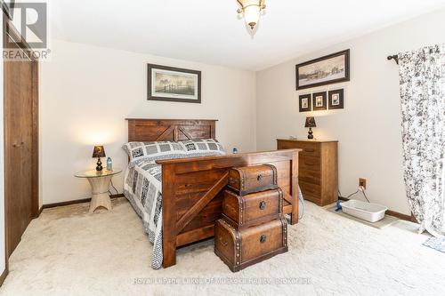 Primary Bedroom - 555 Wagner Street, Gravenhurst (Muskoka (S)), ON - Indoor Photo Showing Bedroom