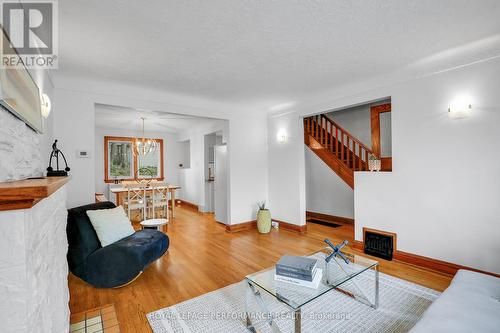 296 Holmwood Avenue, Ottawa, ON - Indoor Photo Showing Living Room