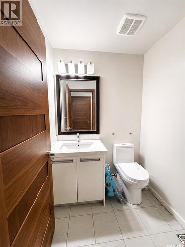 310 1303 Paton Crescent, Saskatoon, SK - Indoor Photo Showing Bathroom