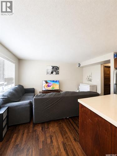 310 1303 Paton Crescent, Saskatoon, SK - Indoor Photo Showing Living Room