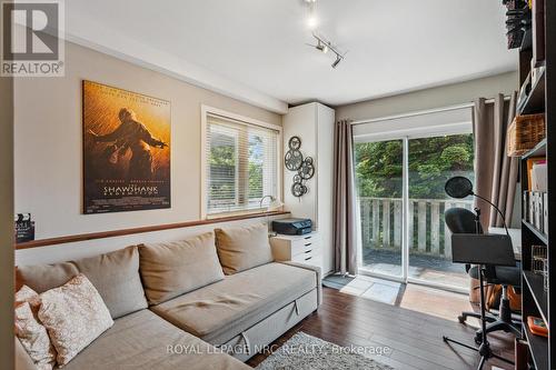 75 Yates Street, St. Catharines (Downtown), ON - Indoor Photo Showing Living Room