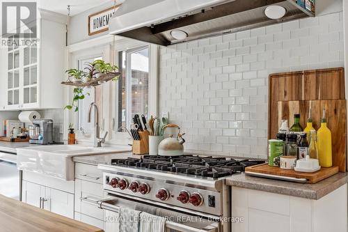 75 Yates Street, St. Catharines (Downtown), ON - Indoor Photo Showing Kitchen With Upgraded Kitchen