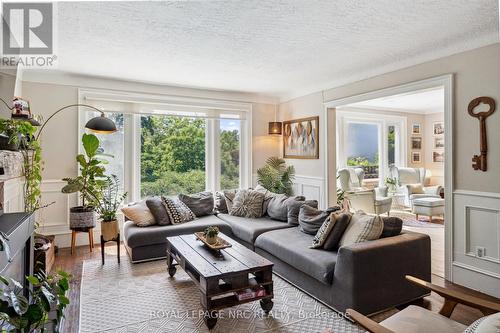 75 Yates Street, St. Catharines (Downtown), ON - Indoor Photo Showing Living Room With Fireplace