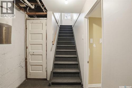 228 8Th Street E, Saskatoon, SK - Indoor Photo Showing Other Room