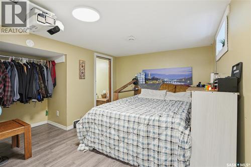 228 8Th Street E, Saskatoon, SK - Indoor Photo Showing Bedroom