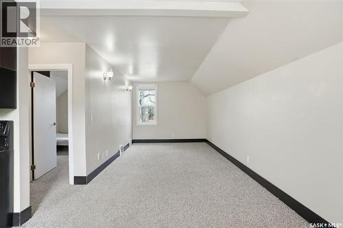 228 8Th Street E, Saskatoon, SK - Indoor Photo Showing Other Room