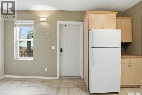 228 8Th Street E, Saskatoon, SK - Indoor Photo Showing Kitchen