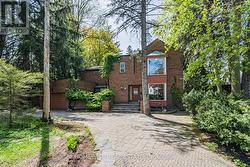 40 DONINO AVENUE Toronto, ON M4N 2W7