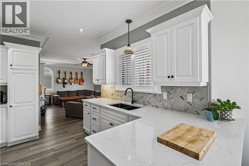 34 Pace Avenue, Brantford, ON - Indoor Photo Showing Kitchen With Double Sink With Upgraded Kitchen