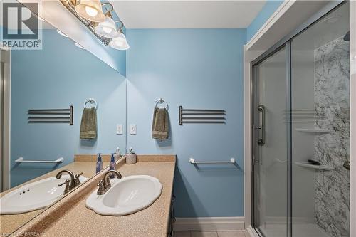 34 Pace Avenue, Brantford, ON - Indoor Photo Showing Bathroom