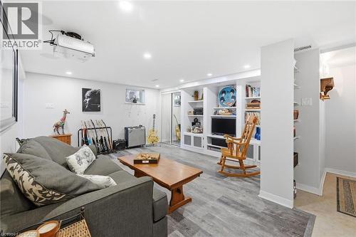 8 Delrex Boulevard, Georgetown, ON - Indoor