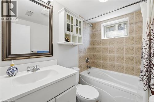 8 Delrex Boulevard, Georgetown, ON - Indoor Photo Showing Bathroom