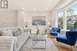 14 HARBOUR DRIVE Hamilton, ON L8E 4Z5