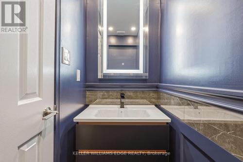 Main Floor - 2PC Bath - 14 Harbour Drive, Hamilton, ON - Indoor Photo Showing Bathroom