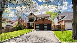 1249 FIELDSTONE CIRCLE Pickering, ON L1X 1B9