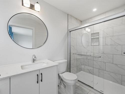 582B Herring Cove Road, Halifax, NS - Indoor Photo Showing Bathroom