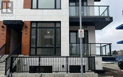 108 - 10 STECKLEY HOUSE LANE Richmond Hill, ON L4S 0N1