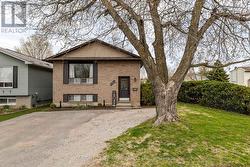 197 WESTMOUNT DRIVE S Orillia, ON L3V 6E5