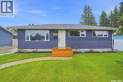 2417 Hanover AVENUE  Saskatoon, SK S7J 1E7