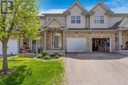 3 - 5200 DORCHESTER ROAD Niagara Falls (Morrison), ON L2E 7M6