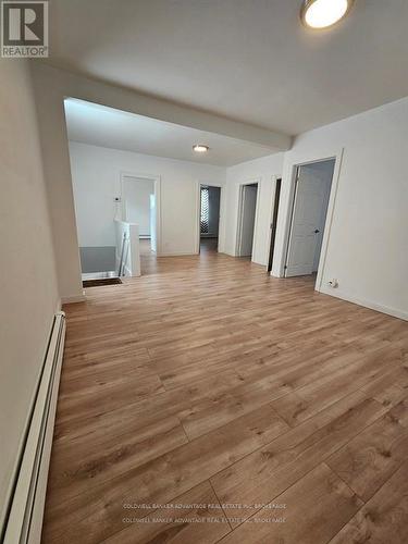 UPPER - 832 KING STREET , Port Colborne (Main Street), Ontario L3K 4J5 5