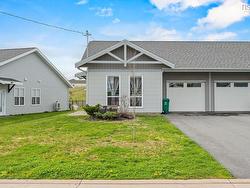 71 Thistle Street  Falmouth, NS B0P 1P0