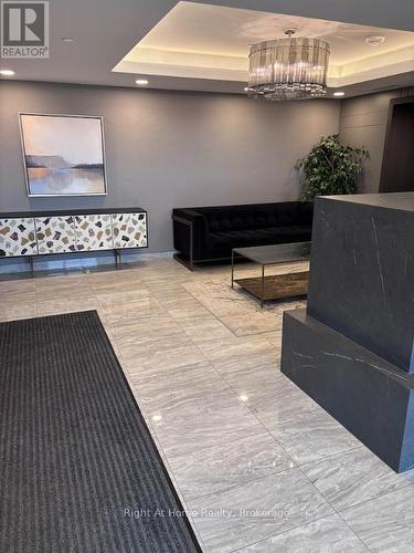 416 - 5055 Greenlane Road, Lincoln (Lincoln Lake), ON - Indoor Photo Showing Other Room