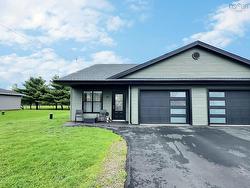 24 Eagleview Drive  Murray Siding, NS B6L 3J2