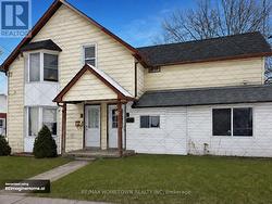 5 ROBINSON AVENUE Smiths Falls, ON K7A 1K3