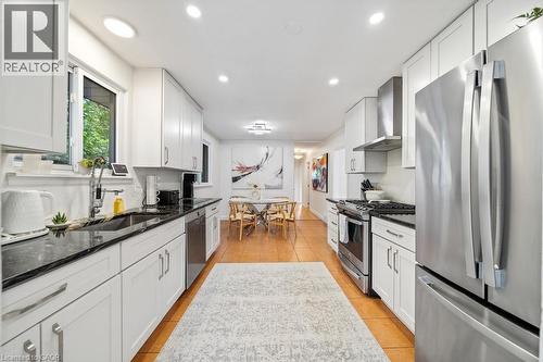 494 Ferguson Avenue N, Hamilton, ON - Indoor Photo Showing Kitchen With Stainless Steel Kitchen With Upgraded Kitchen