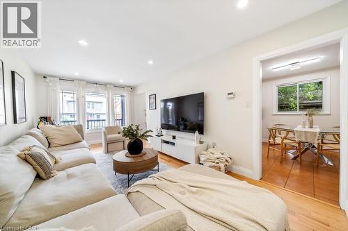 494 Ferguson Avenue N, Hamilton, ON - Indoor Photo Showing Living Room