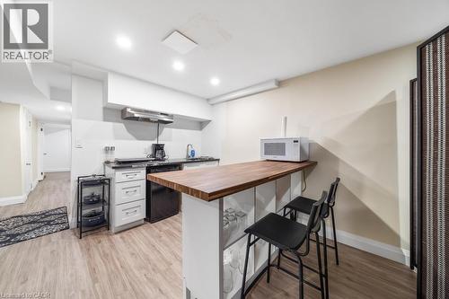 494 Ferguson Avenue N, Hamilton, ON - Indoor