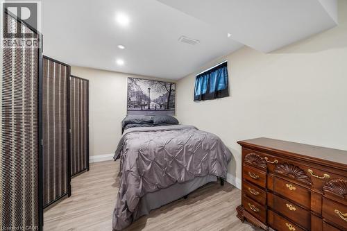 494 Ferguson Avenue N, Hamilton, ON - Indoor Photo Showing Bedroom