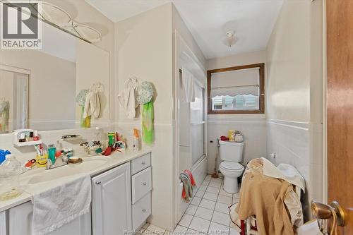 10575 Mulberry Drive, Windsor, ON - Indoor Photo Showing Bathroom